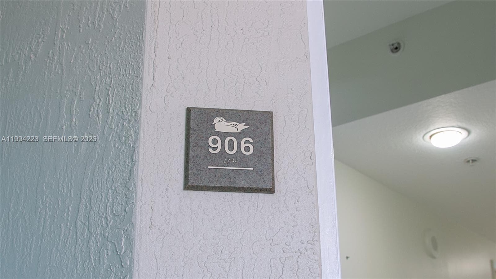 18100 N Bay Rd 906 photo 8