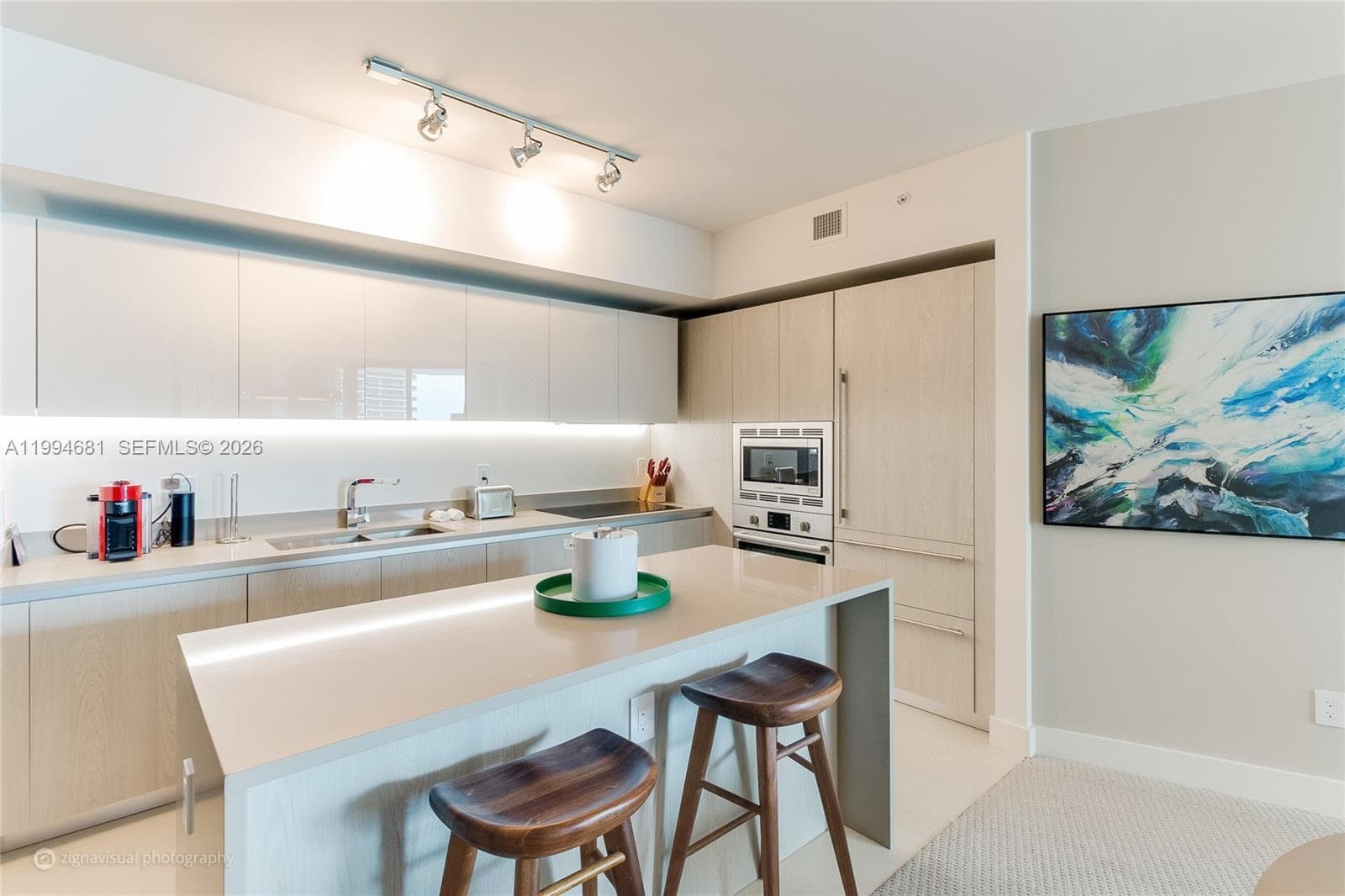 4111 S Ocean Dr 2707 photo 4