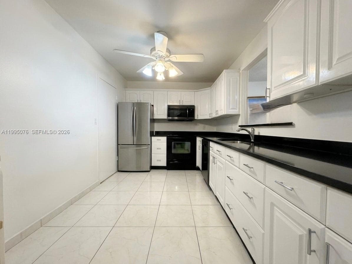 3800 S Ocean Dr 816 photo 3
