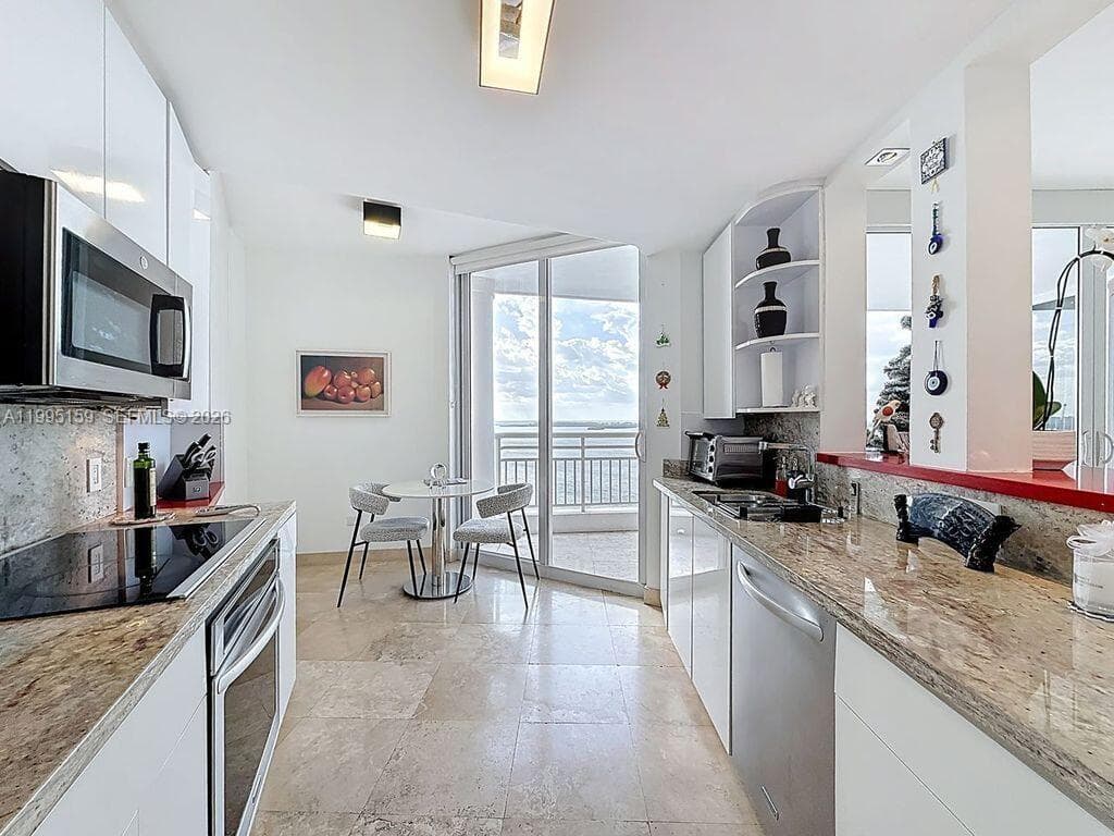 808 Brickell Key Dr 2002 photo 23