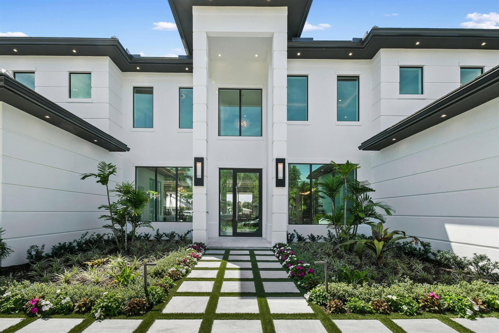 2408 Azure Circle photo 2
