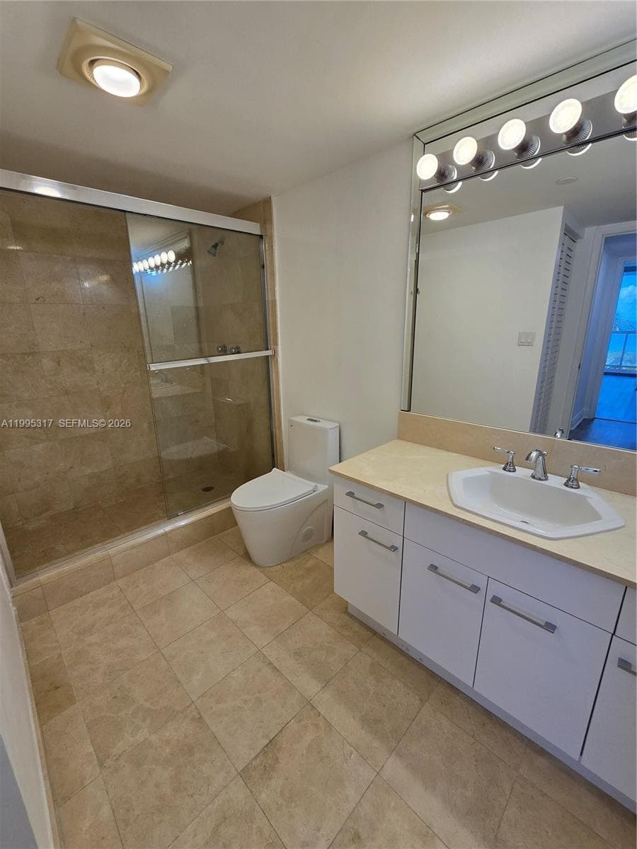 8855 Collins Ave. Oceanfront direct 4C photo 8