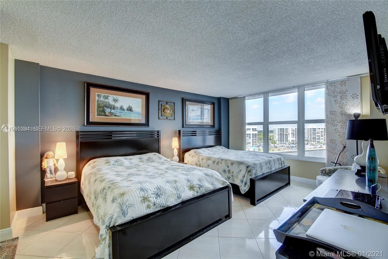3800 S Ocean Dr 902 photo 3