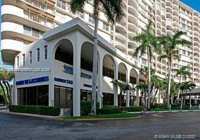 3800 S Ocean Dr 902 photo 4