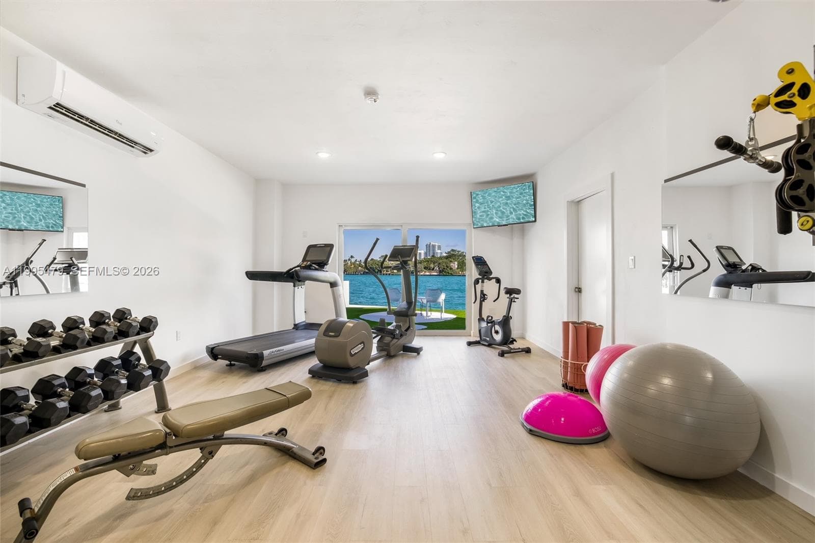 9881 E Bay Harbor Dr 401 photo 13