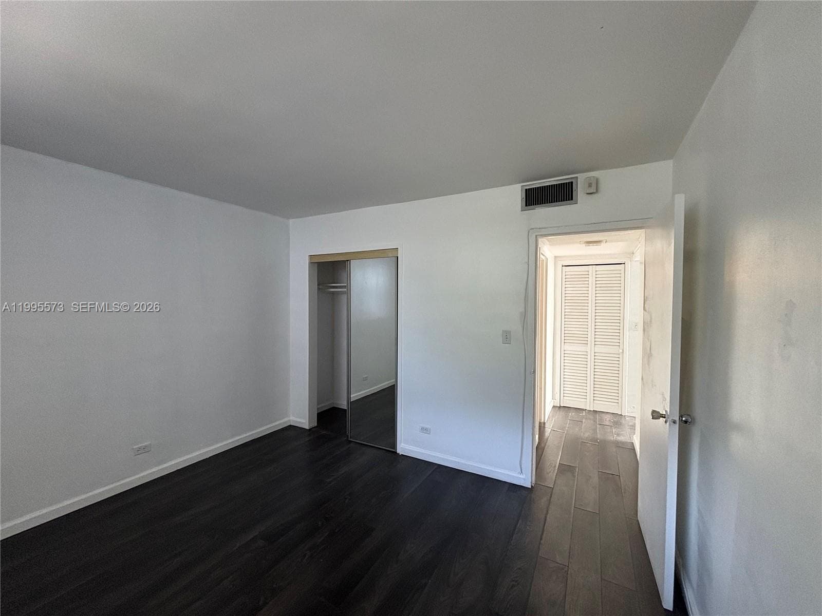 3660 NE 166th St 215 photo 22