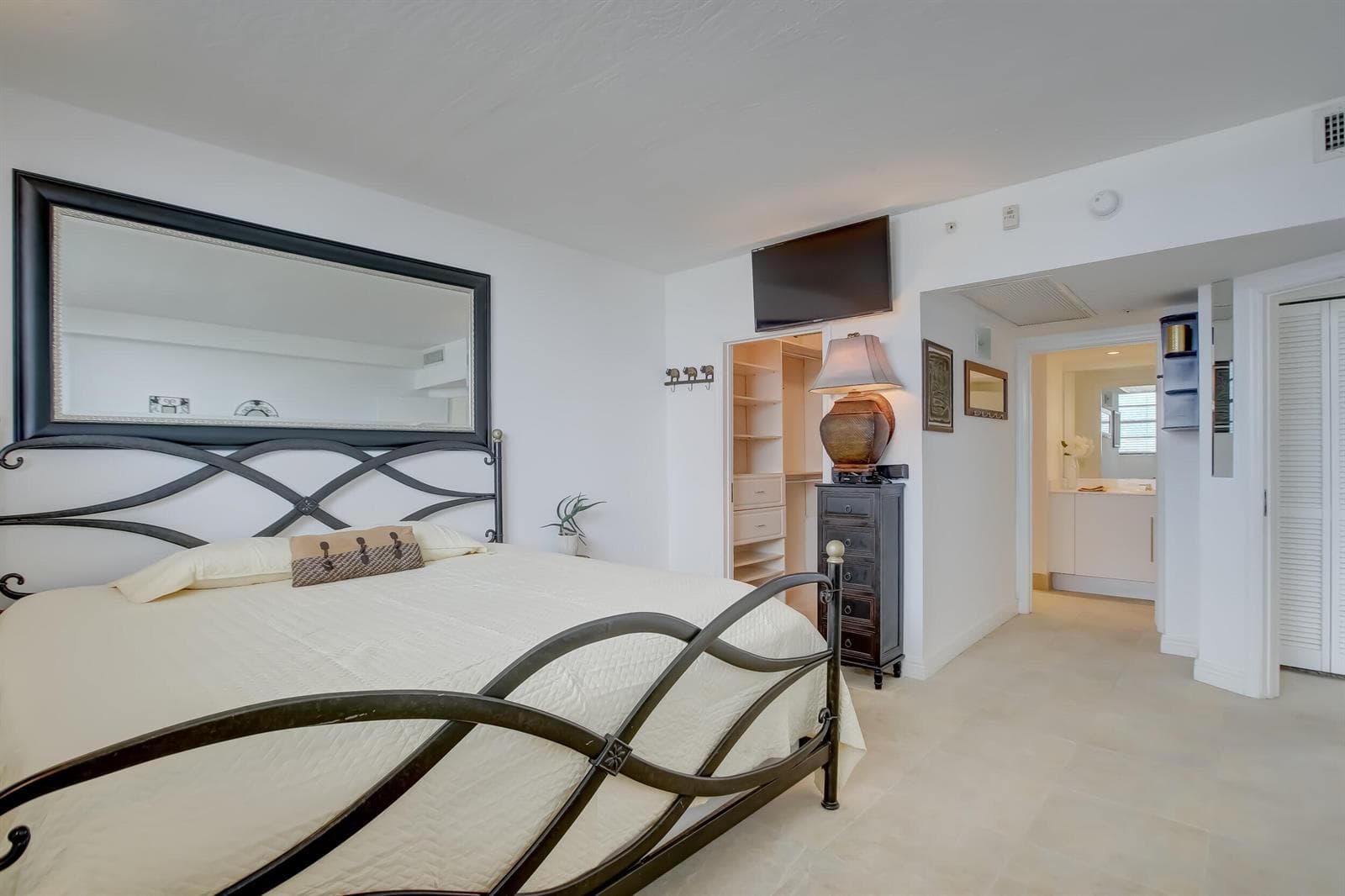 3000 S Ocean Drive 1100 photo 22