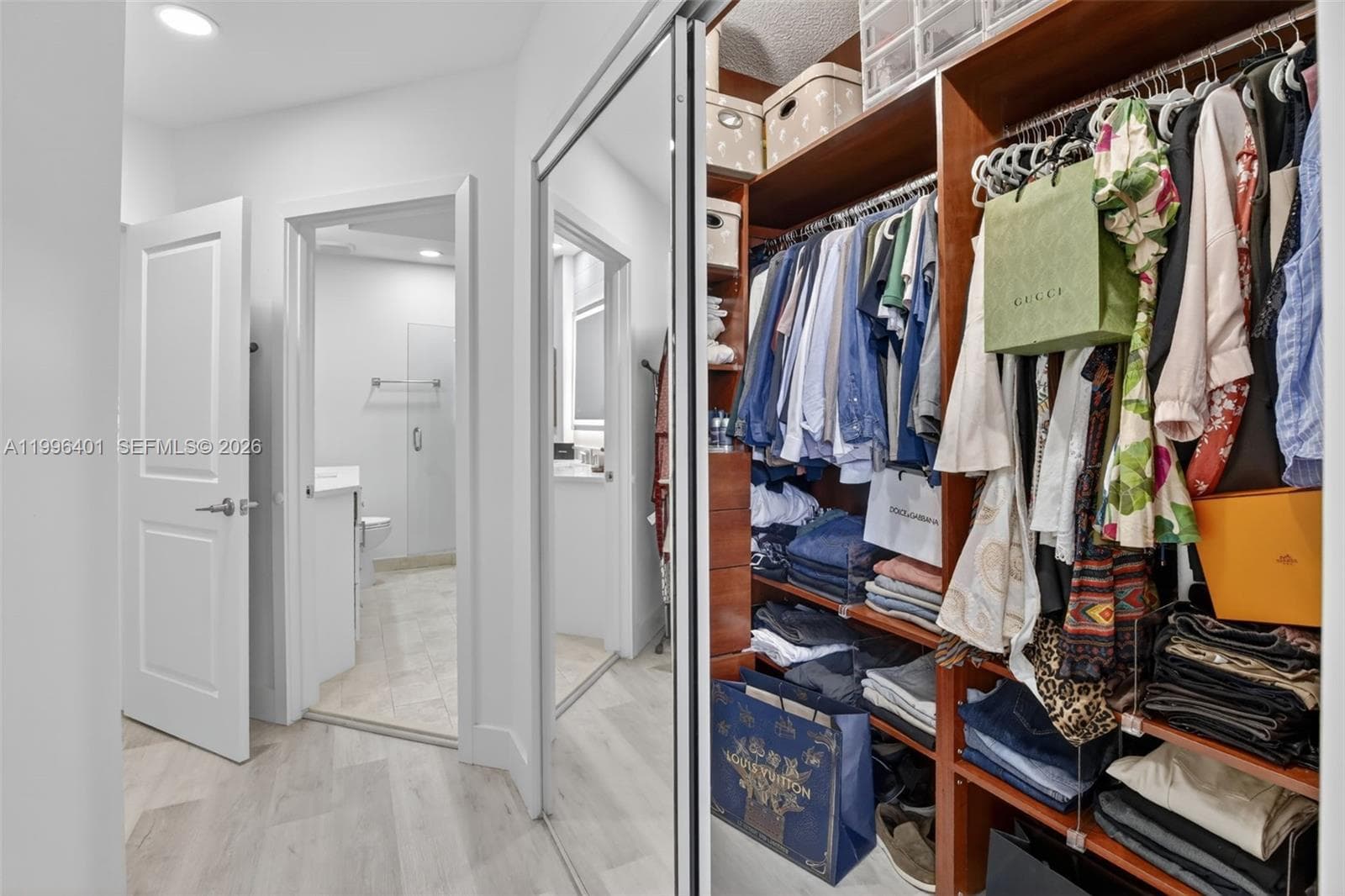 20185 E Country Club Dr 204 photo 25