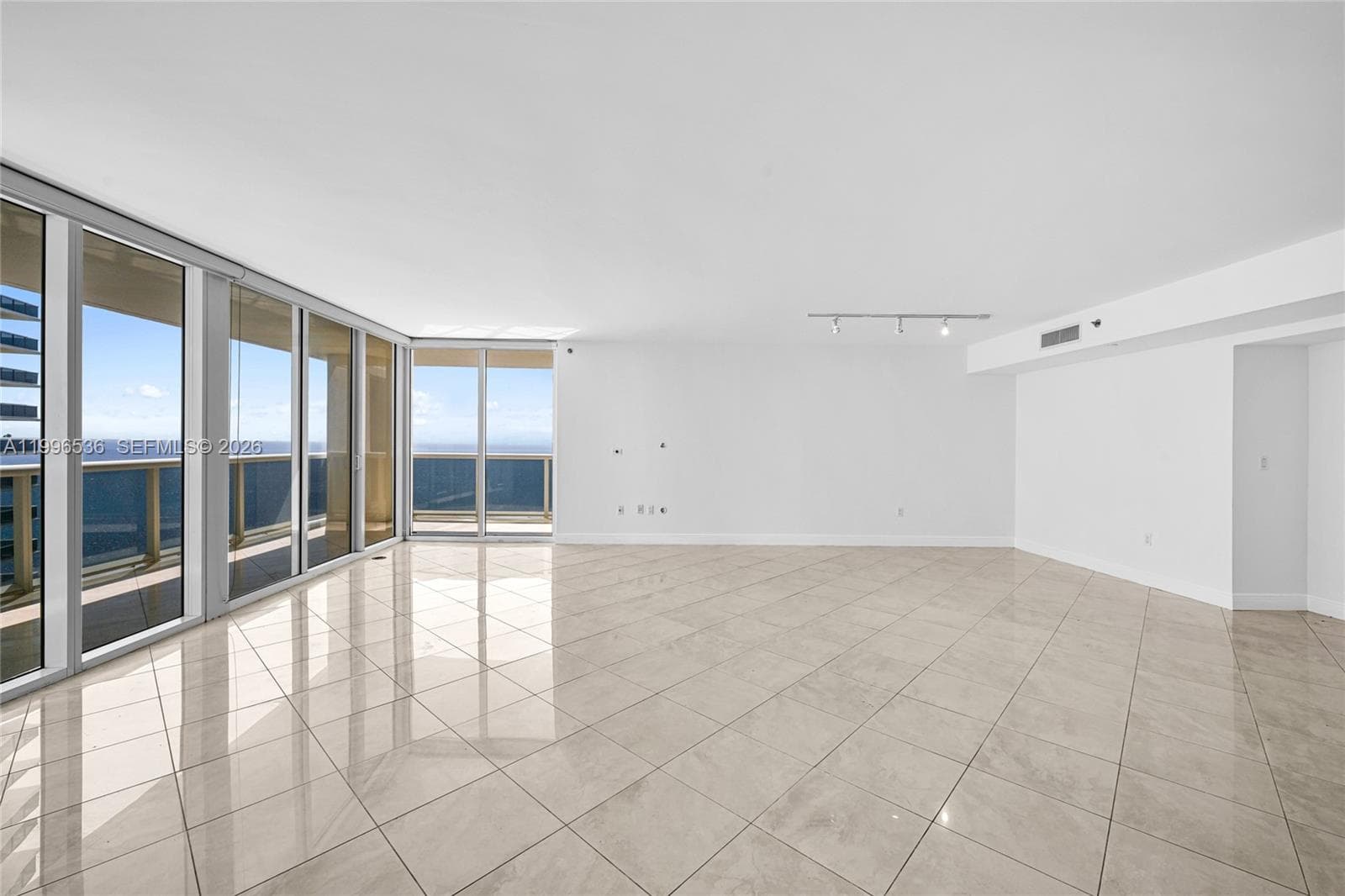 1850 S Ocean Dr 3510 photo 6