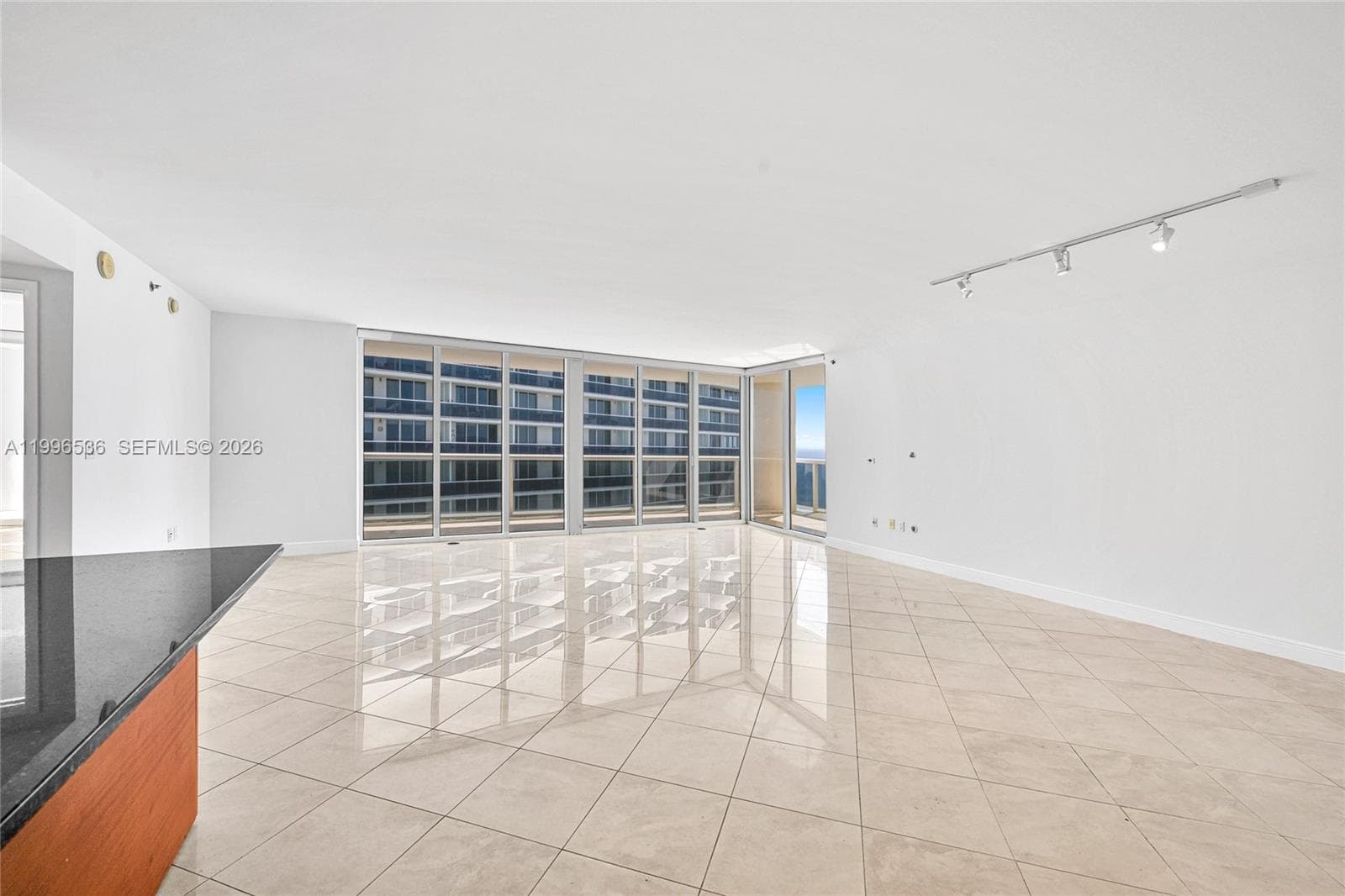 1850 S Ocean Dr 3510 photo 3