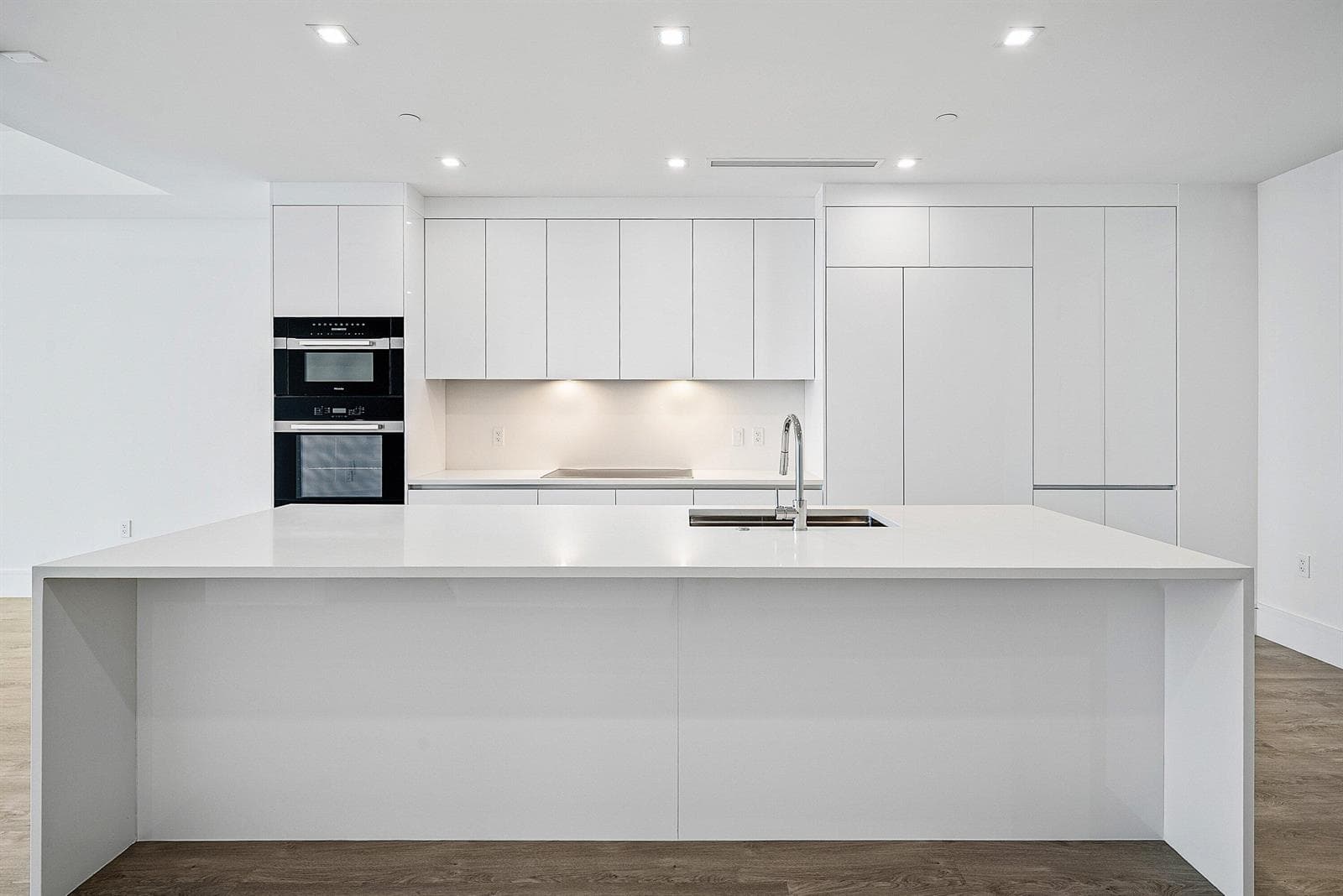 220 Lake Shore Drive 1508 photo 12