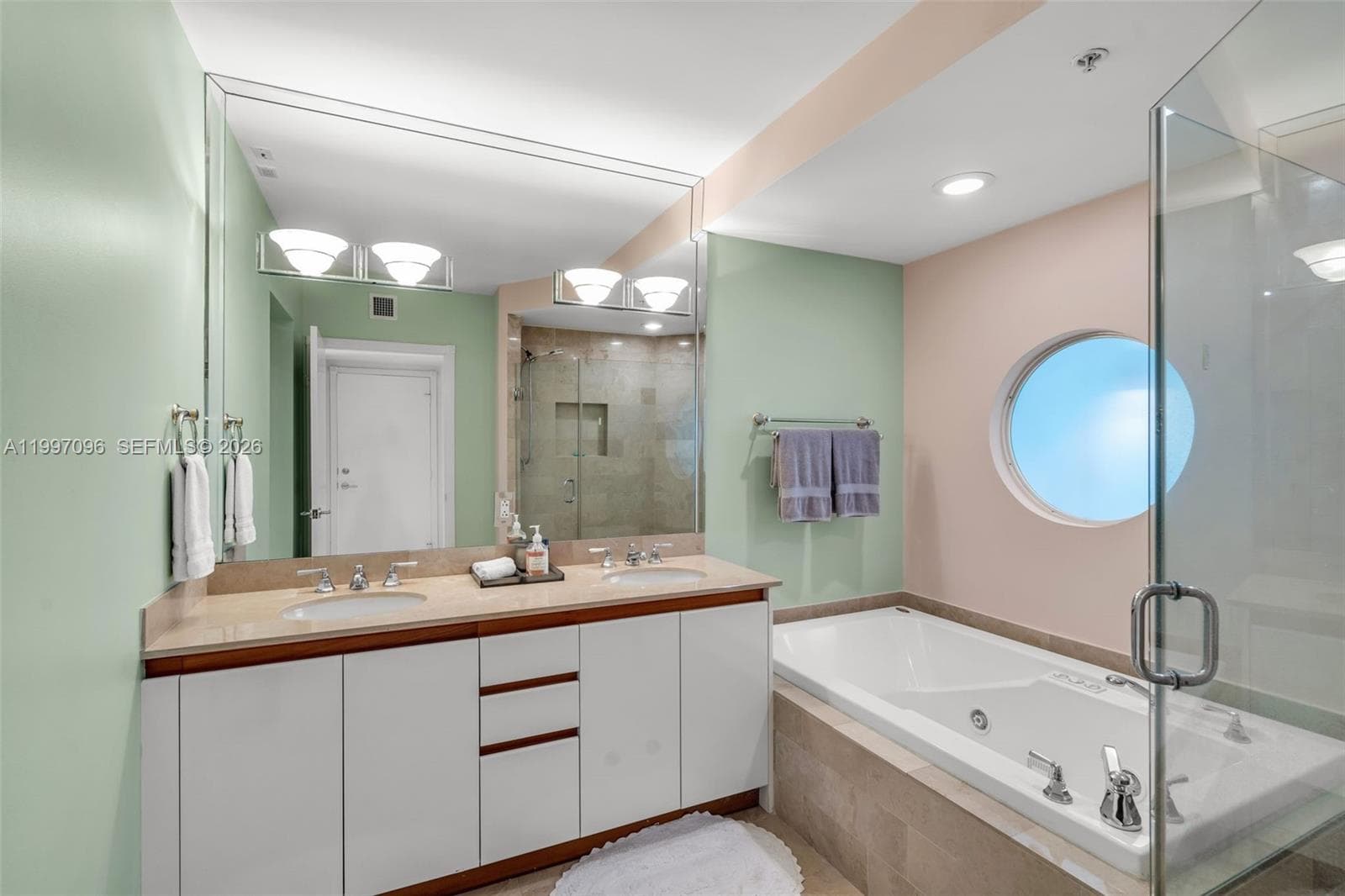 1500 Ocean Dr PH-05 photo 24