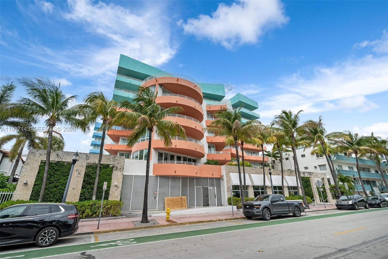 226 Ocean Dr 8F photo 3