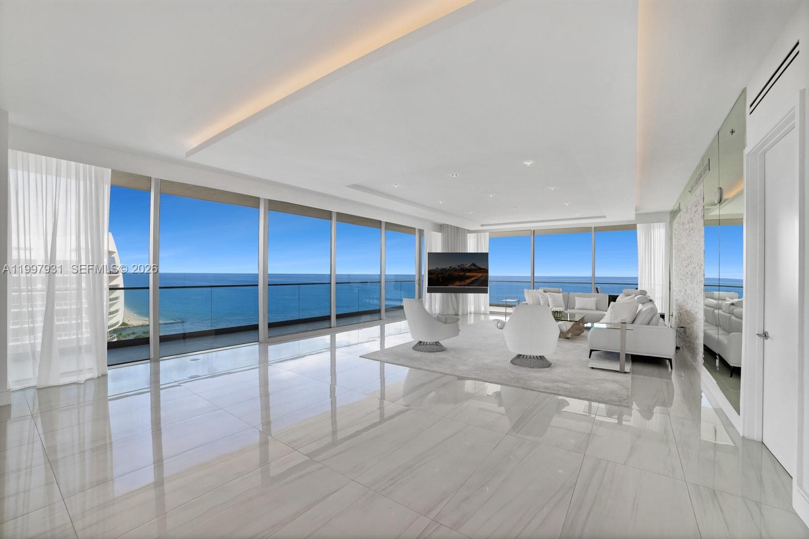 10203 Collins Ave 2501 photo 4