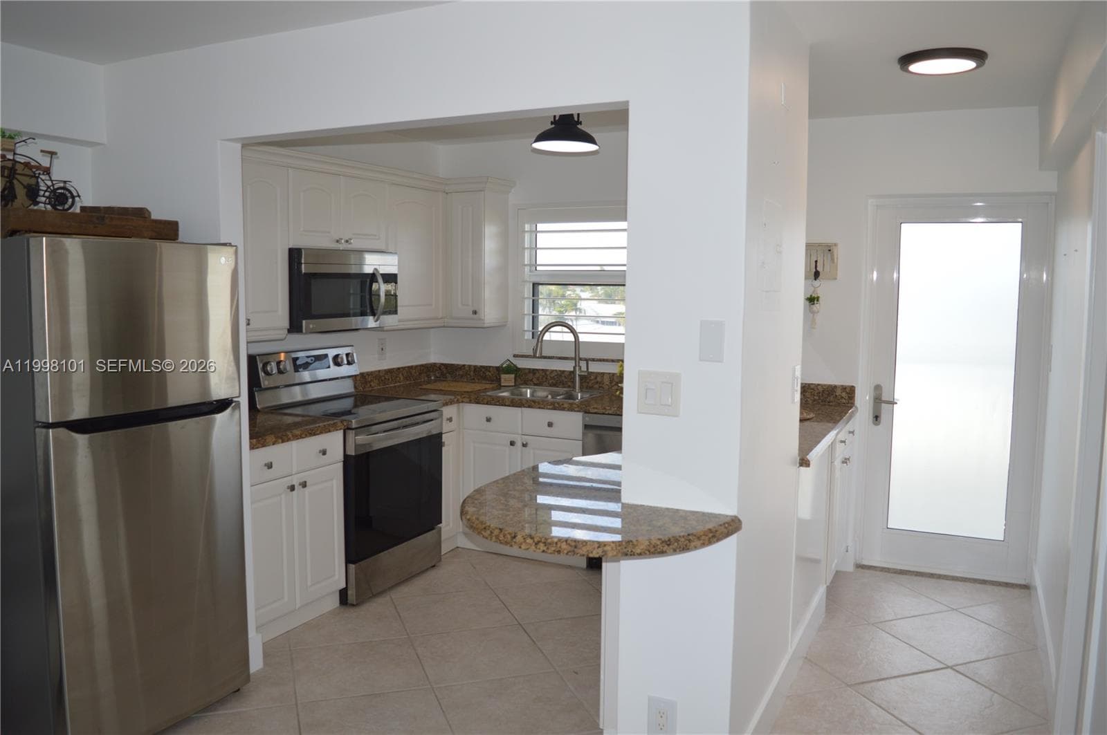1511 SE 15th Ct 403 photo 7
