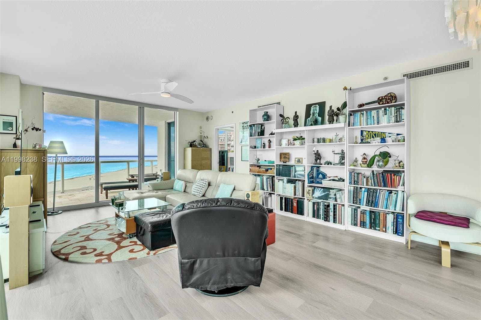 3801 Collins Ave 806 photo 9
