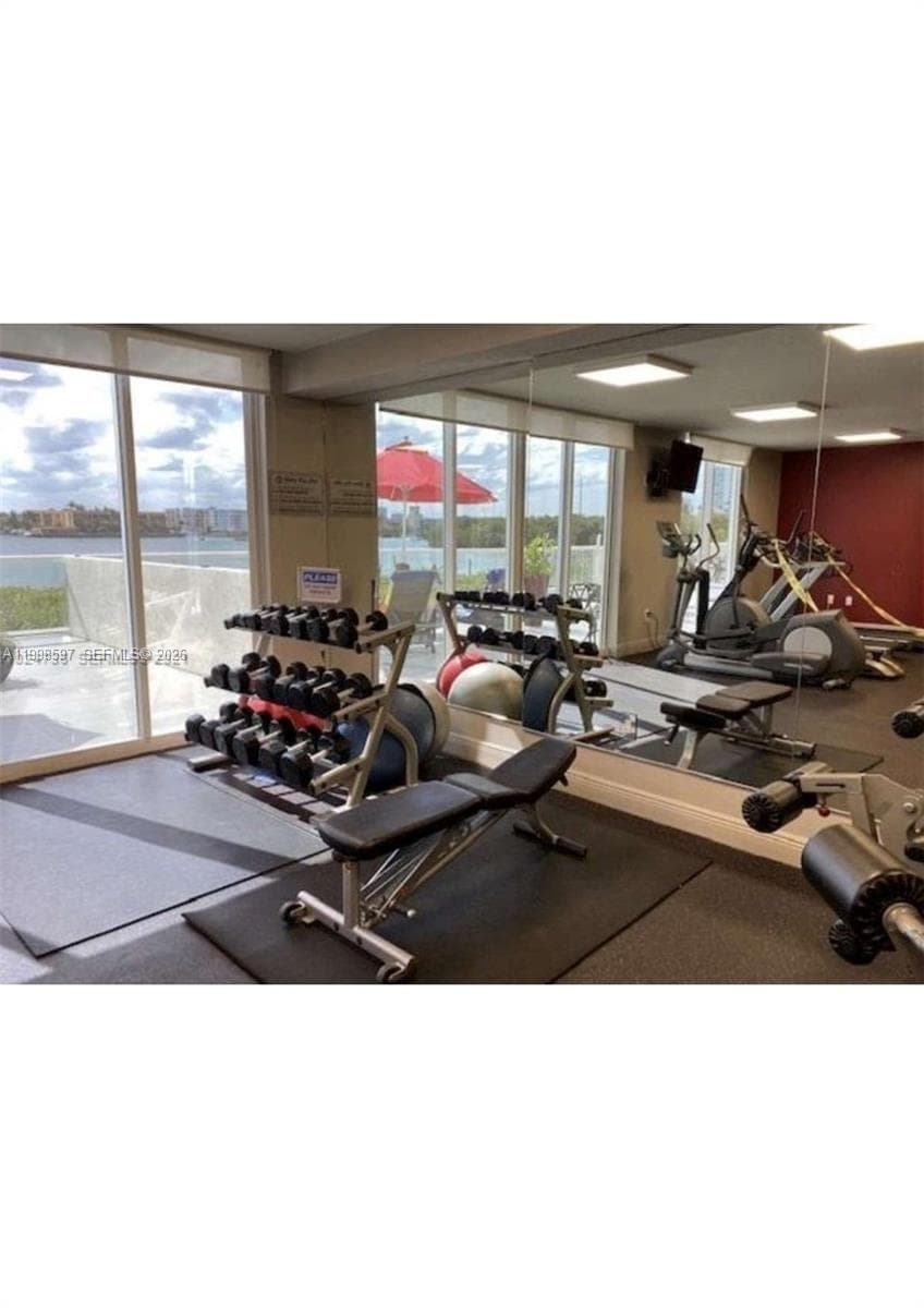 17050 N Bay Rd 605 photo 13