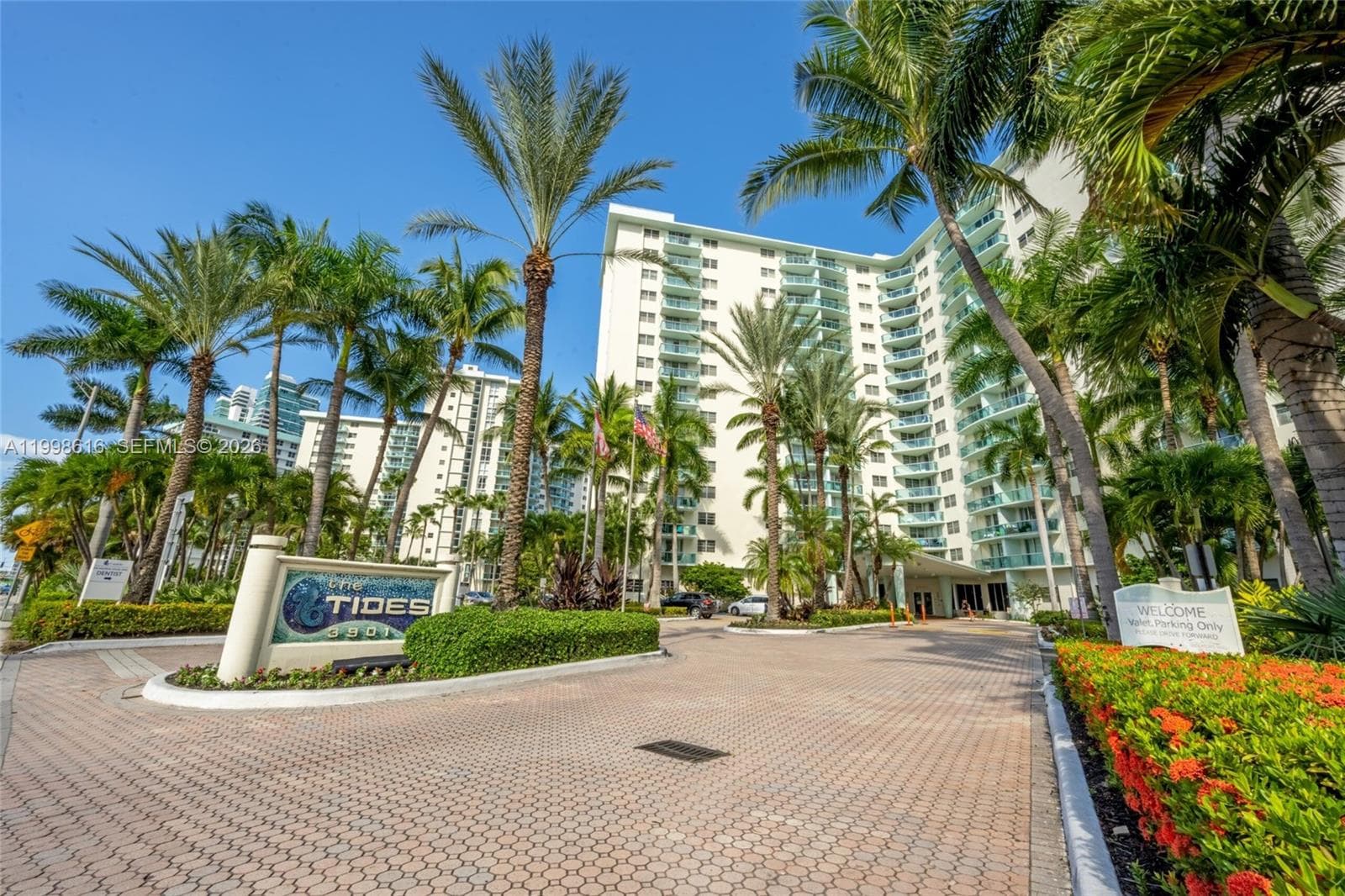 3901 S Ocean Drive 15P photo 3