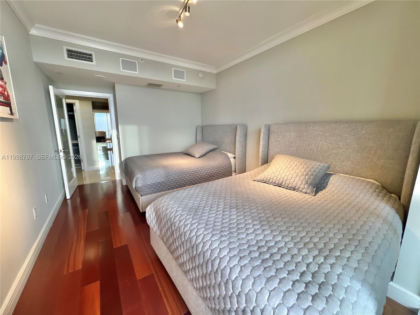 17875 Collins Ave 4305 photo 17
