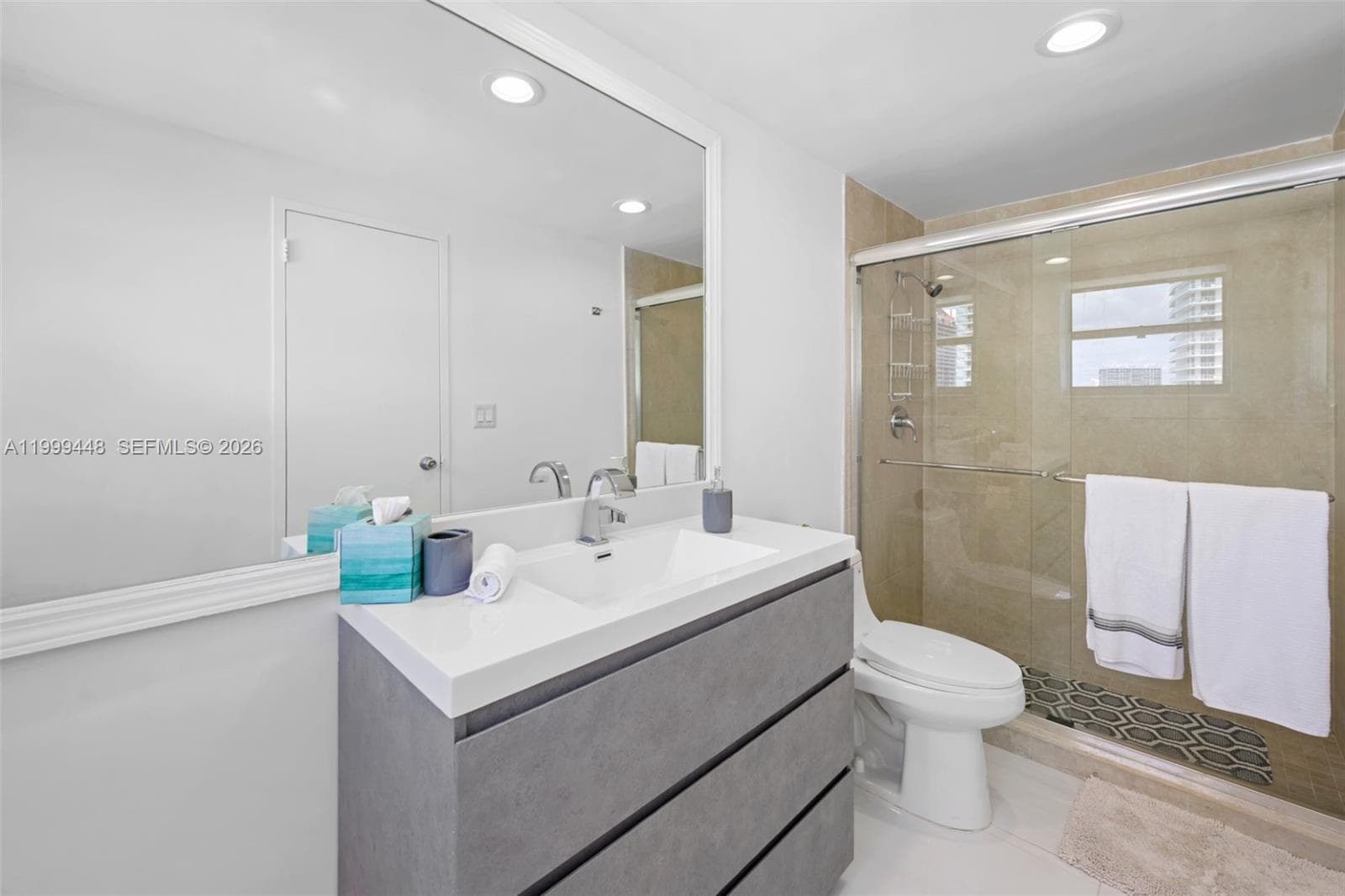4001 Ocean Dr 15B photo 20