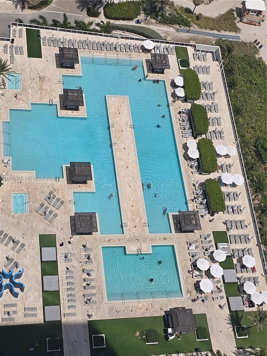 1830 S Ocean Dr 4309 photo 4