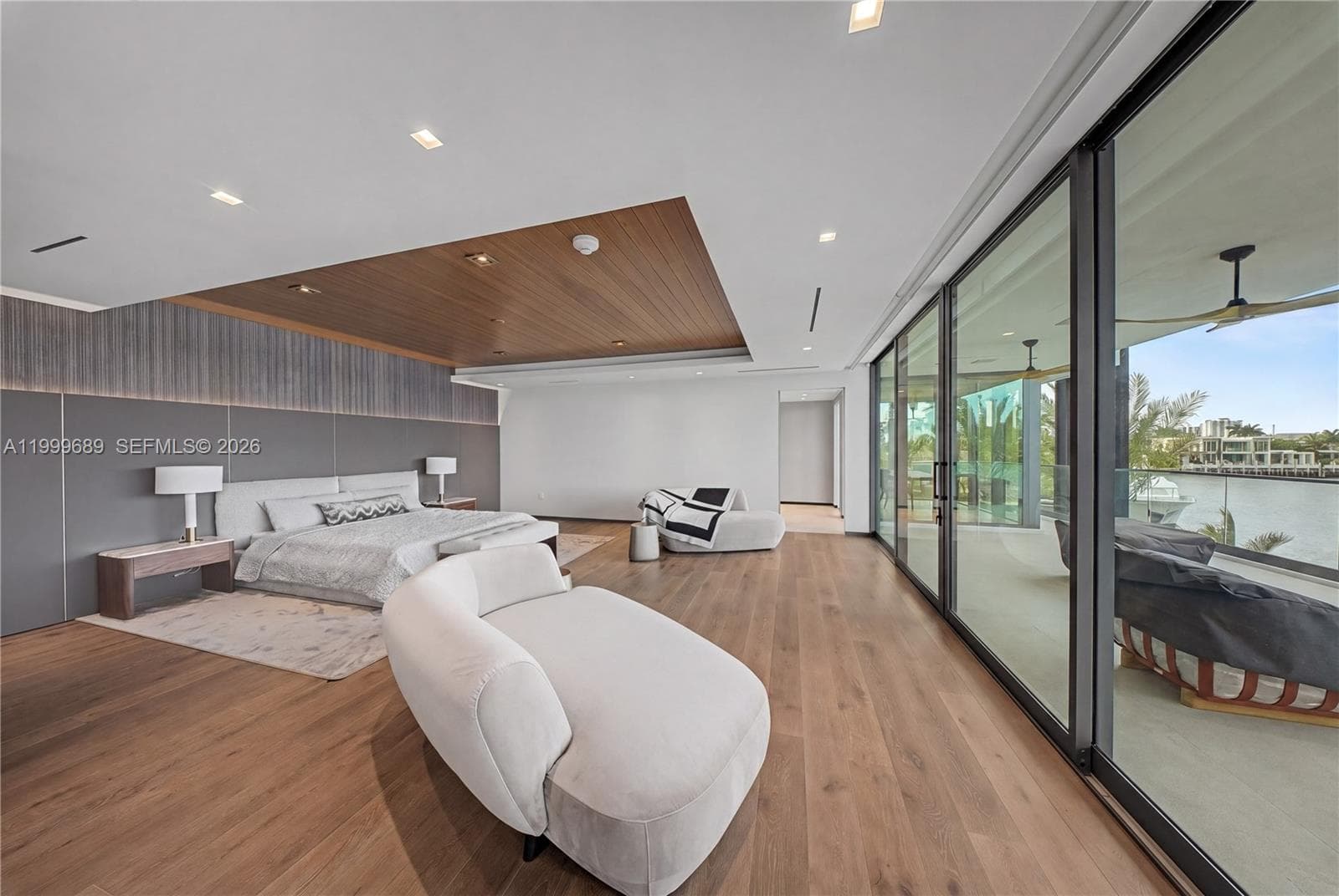 1400 Lake Dr photo 22