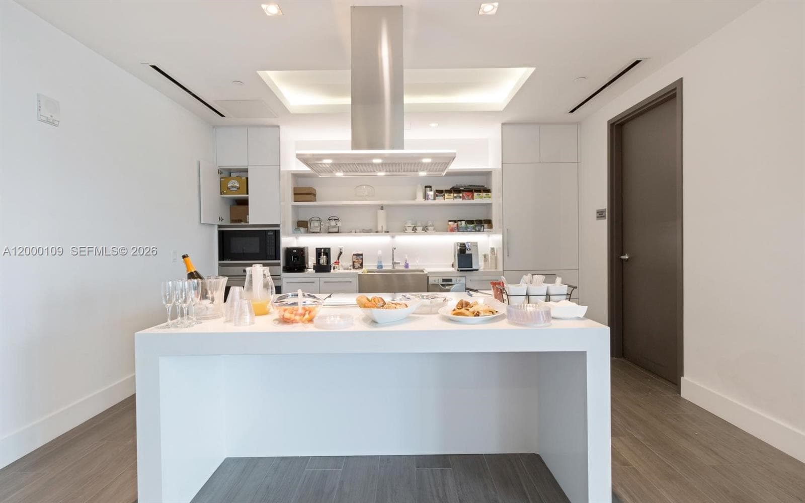 17111 Biscayne Blvd 903 photo 21