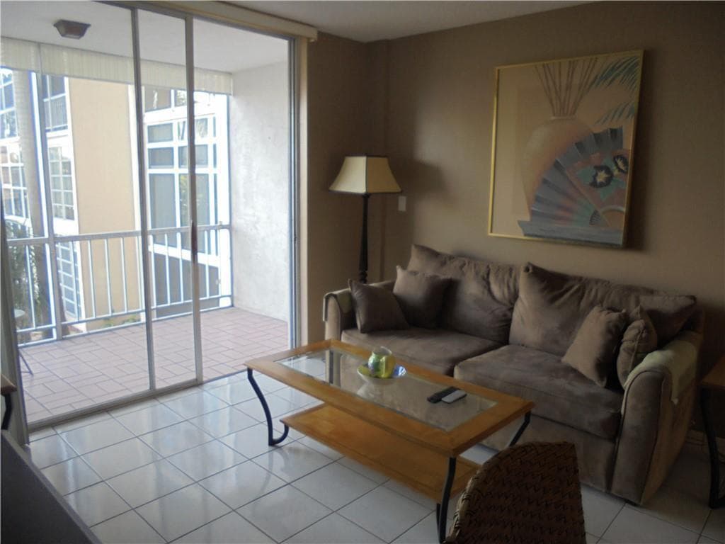 1391 S Ocean Boulevard 204 photo 7