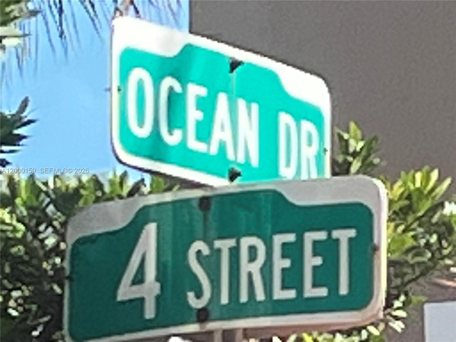 345 Ocean Dr 303 photo 1