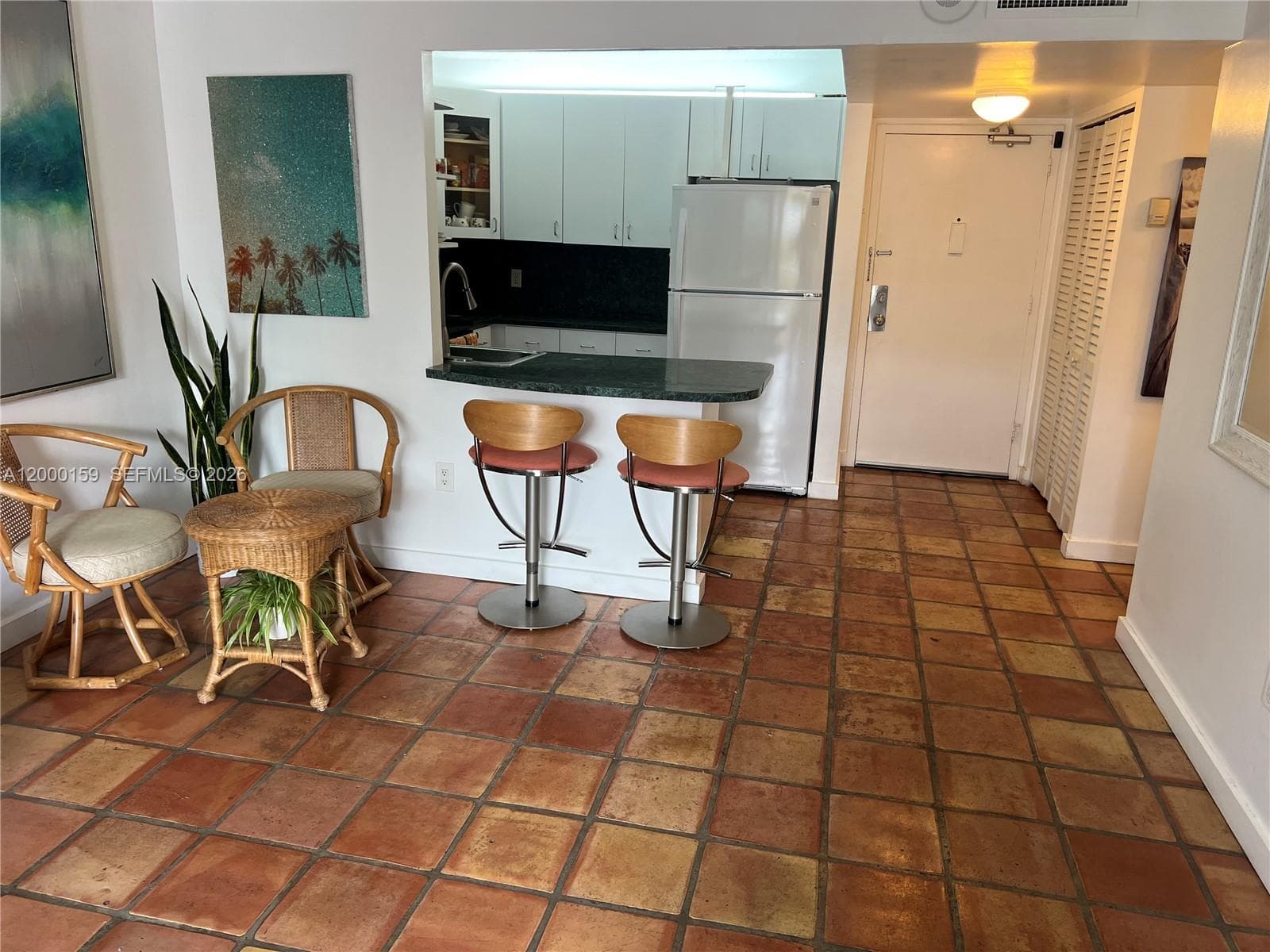 345 Ocean Dr 303 photo 4