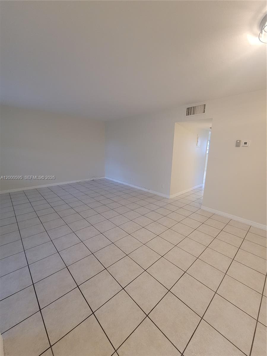 1340 NE 28th Ave 129 photo 4