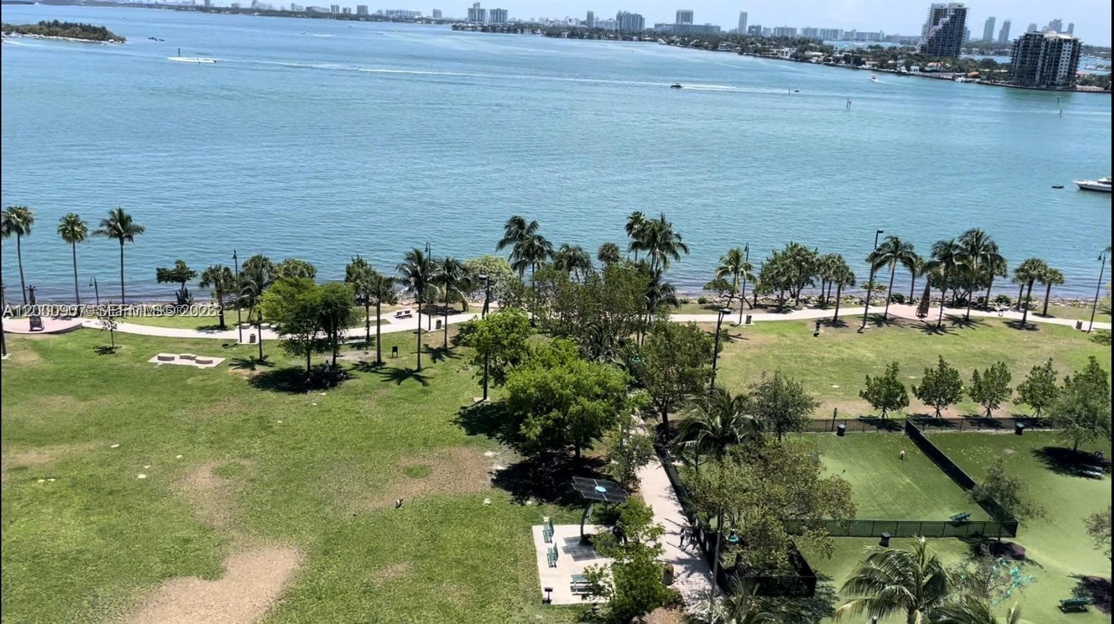 1900 N Bayshore Dr 3311 photo 16