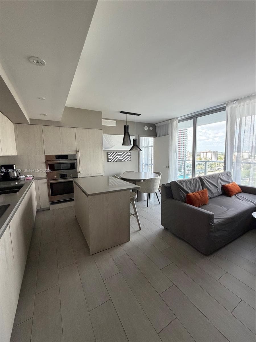 4010 Ocean Dr R804 photo 6