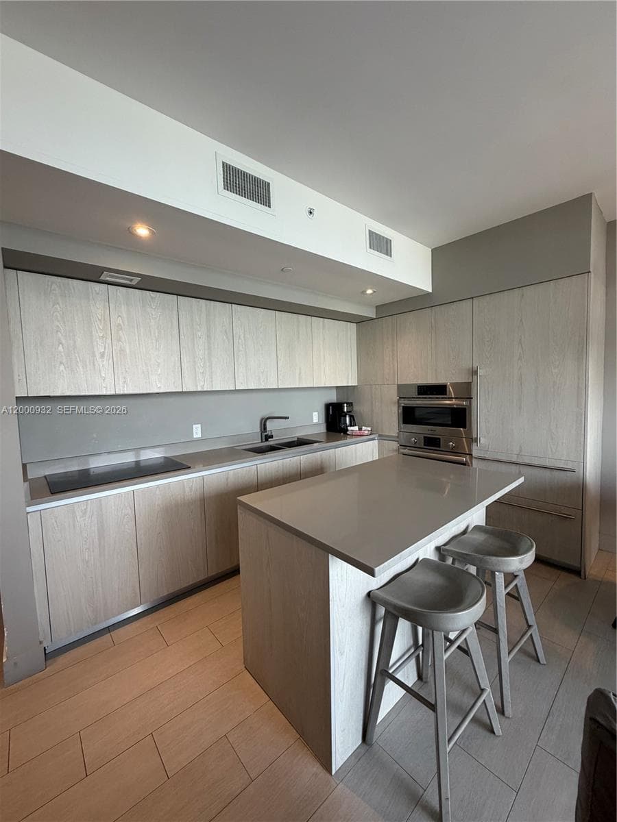 4010 Ocean Dr R804 photo 7