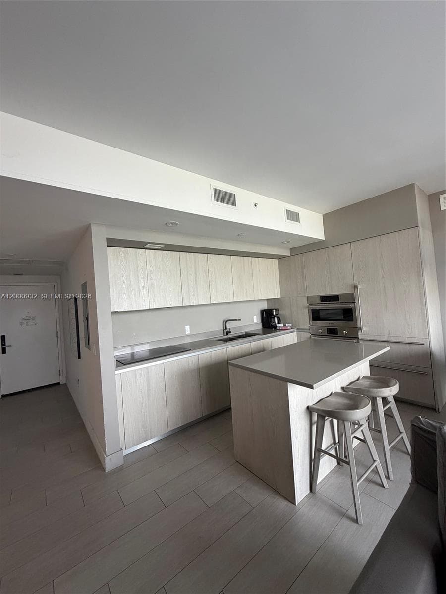 4010 Ocean Dr R804 photo 9