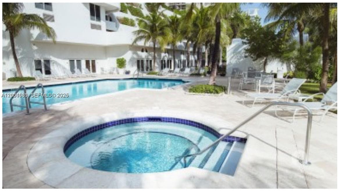 6365 Collins Ave 2710 photo 21