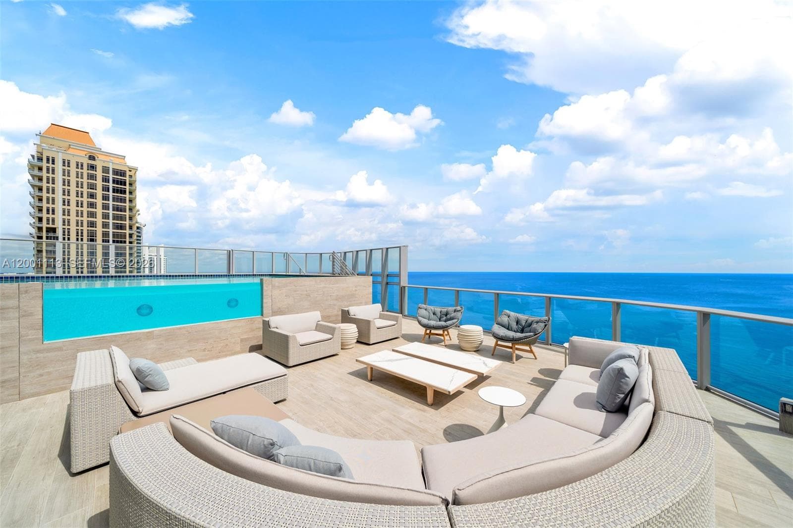 17475 Collins Ave PH3201 photo 11