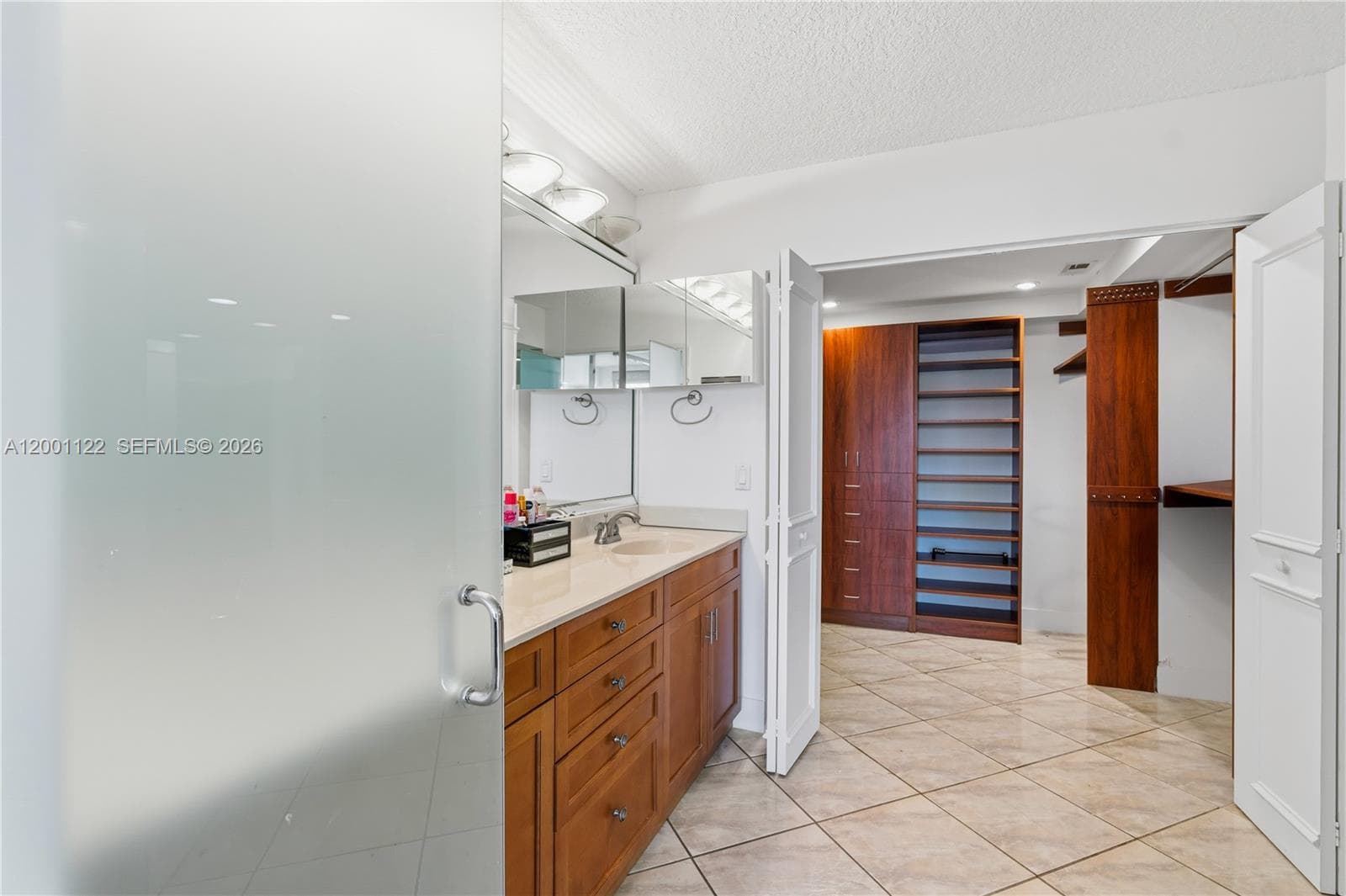 3600 Mystic Pointe Dr 513 photo 13