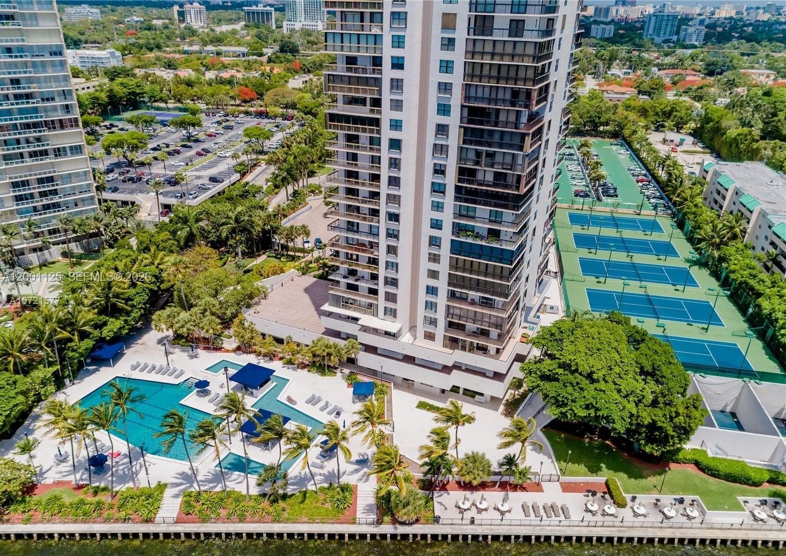 2333 Brickell Ave 1803 photo 3