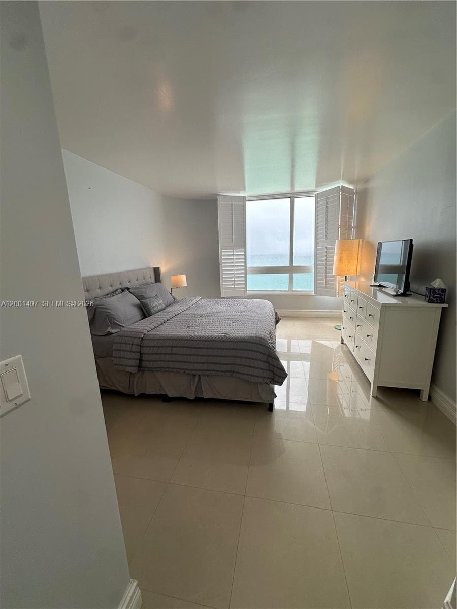 6365 Collins Ave 1703 photo 8