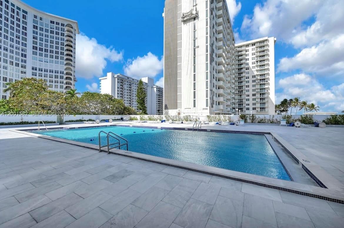 5601 Collins Ave 903 photo 17
