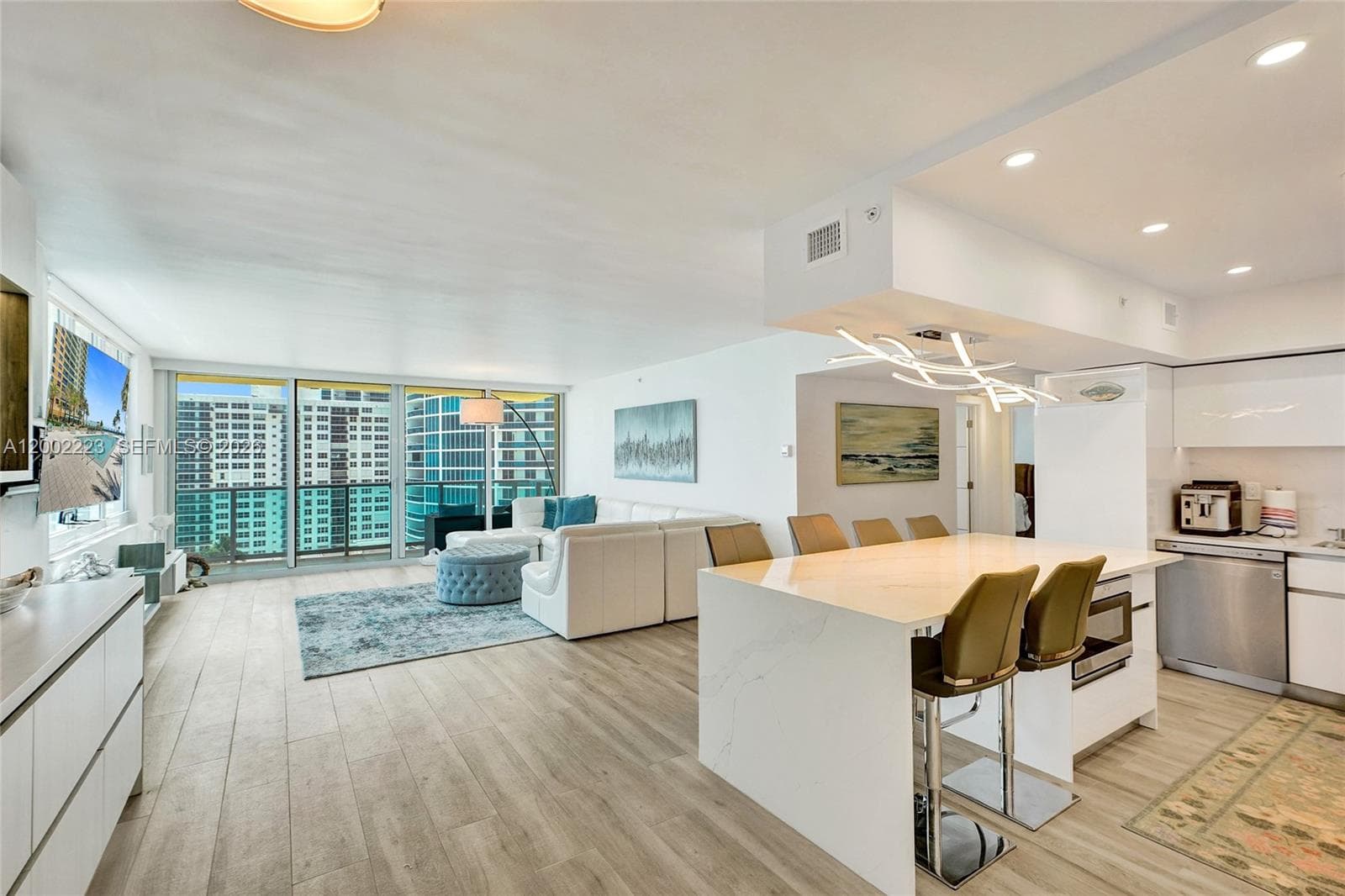 2501 S Ocean Dr 1211 photo 2