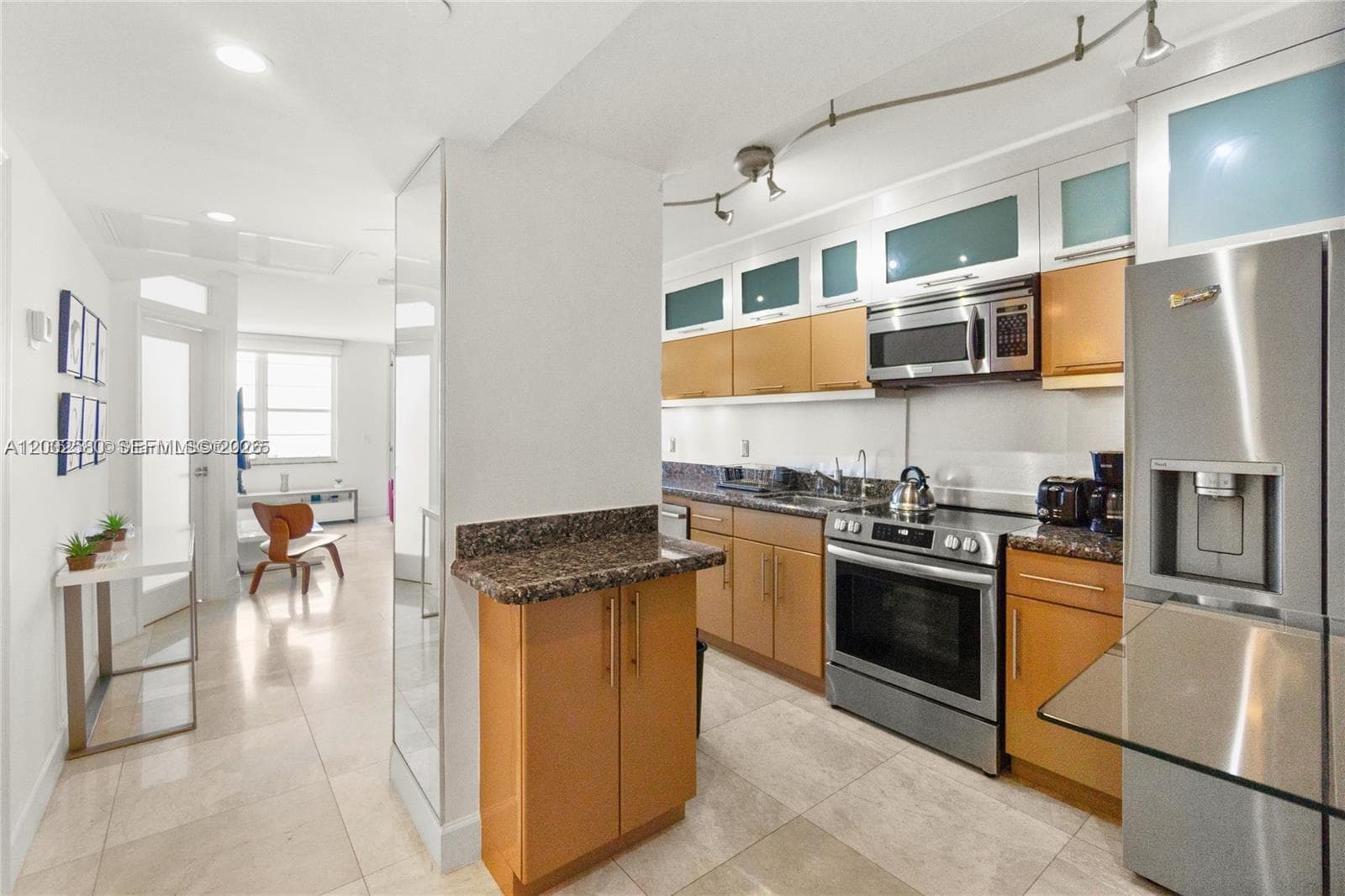 100 Lincoln Rd 1046 photo 9