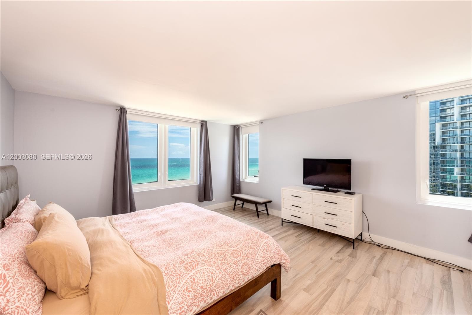 2301 Collins Ave 1009 photo 7