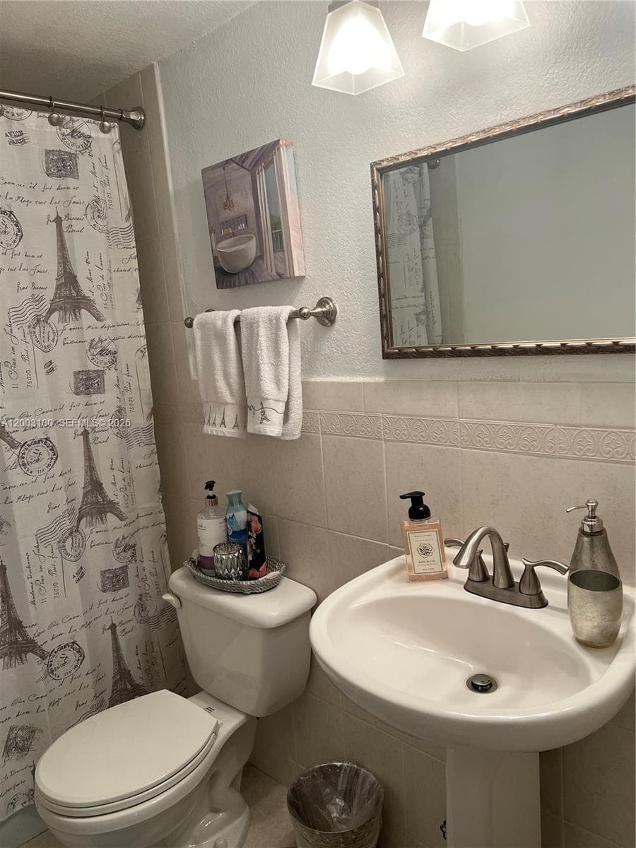 8335 SW 72nd Ave 212D photo 18