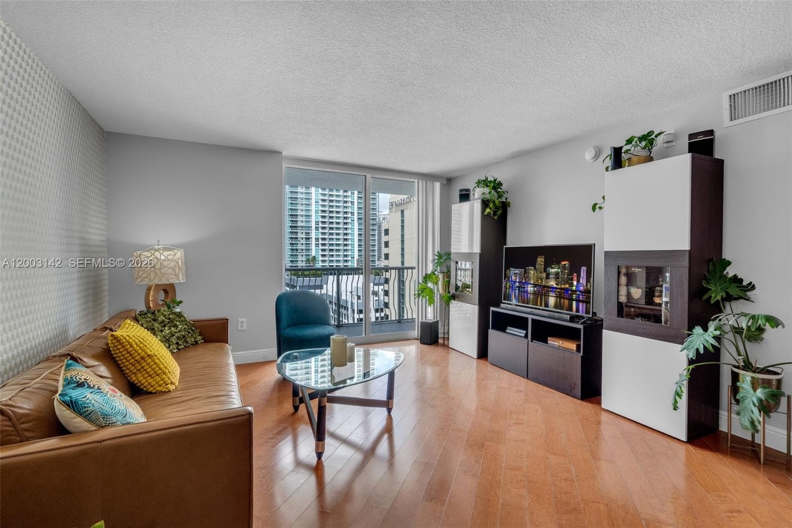 1200 Brickell Bay Dr 1924 photo 3