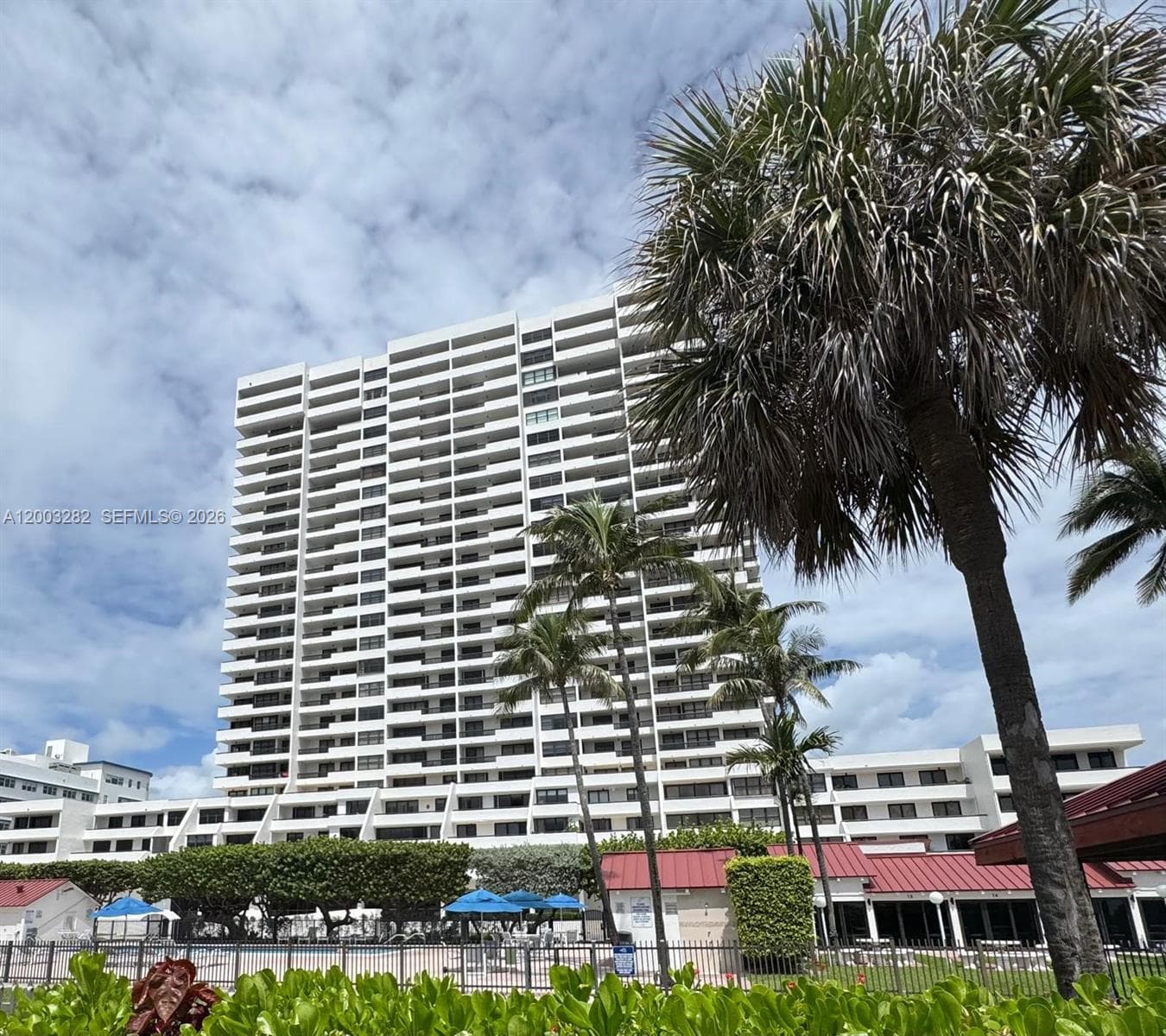 2555 Collins Ave 1805 photo 25