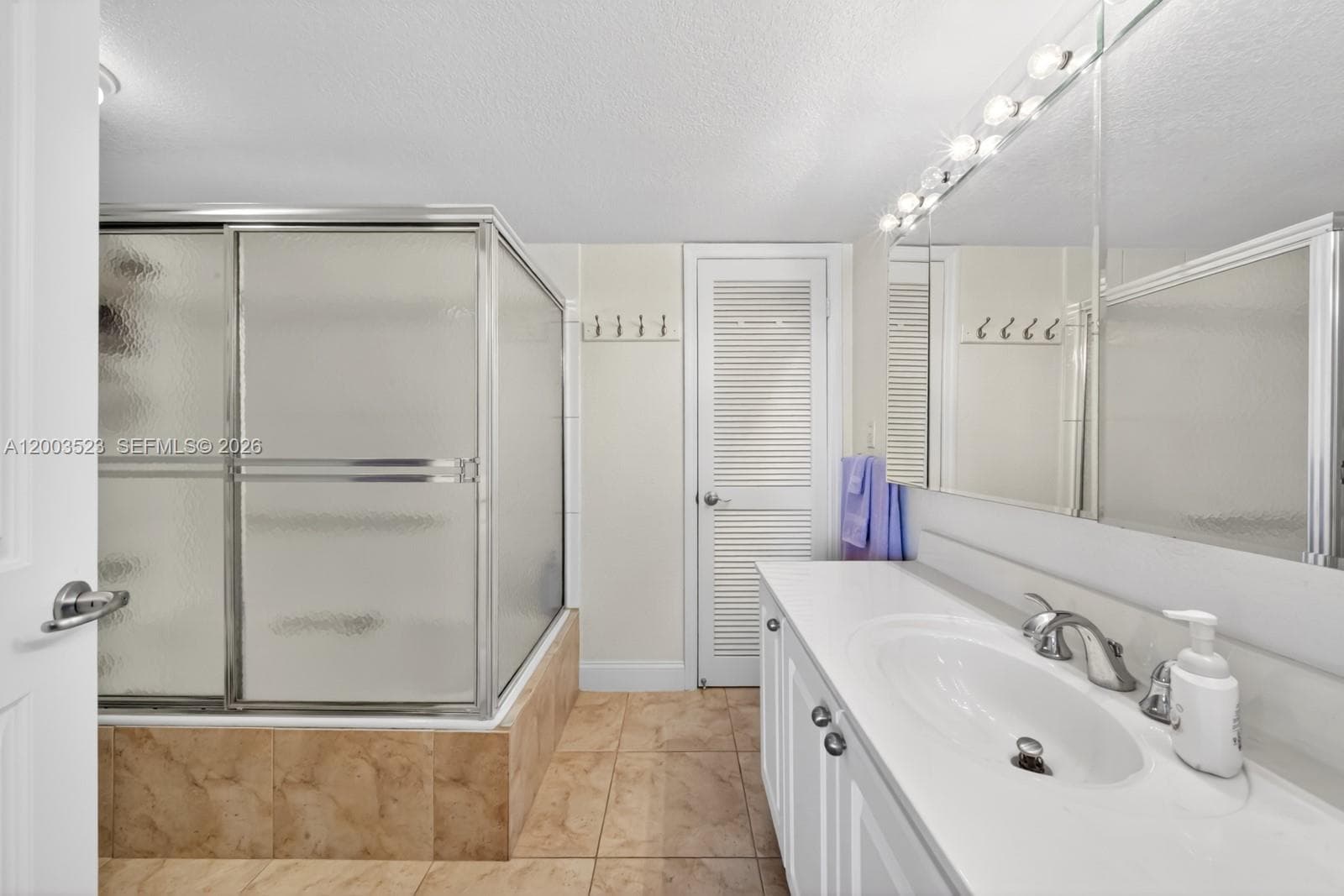 6423 Collins Ave 1204 photo 11
