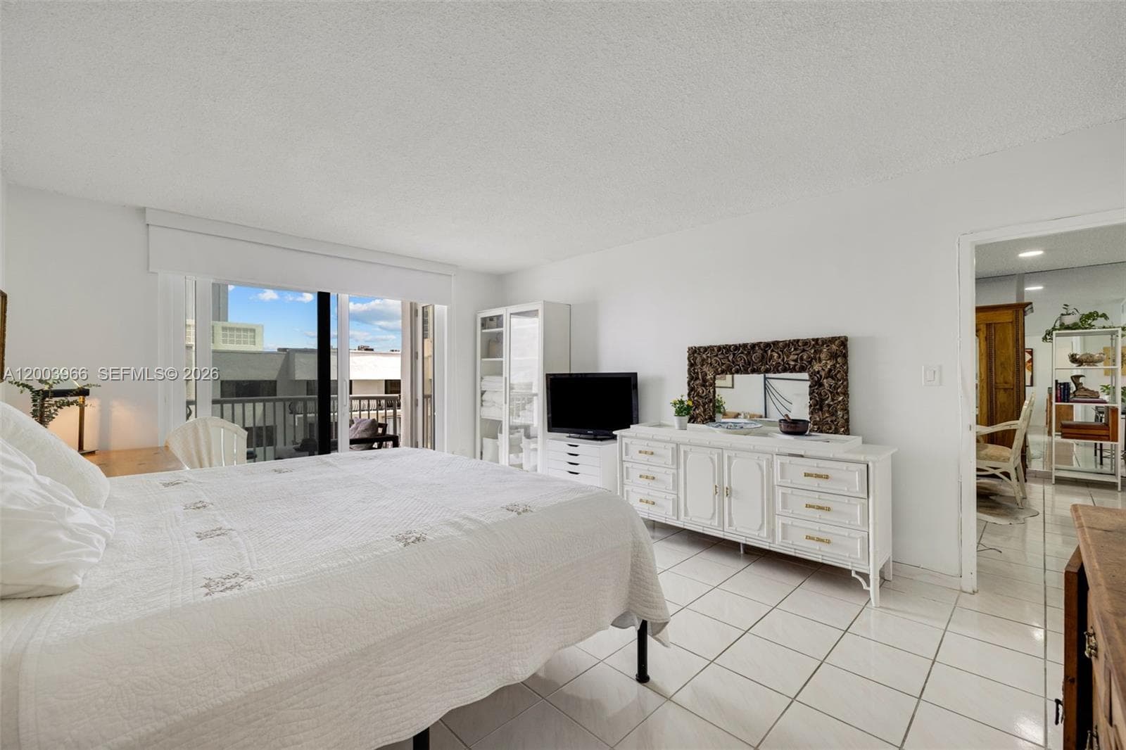 5401 Collins Ave 611 photo 19
