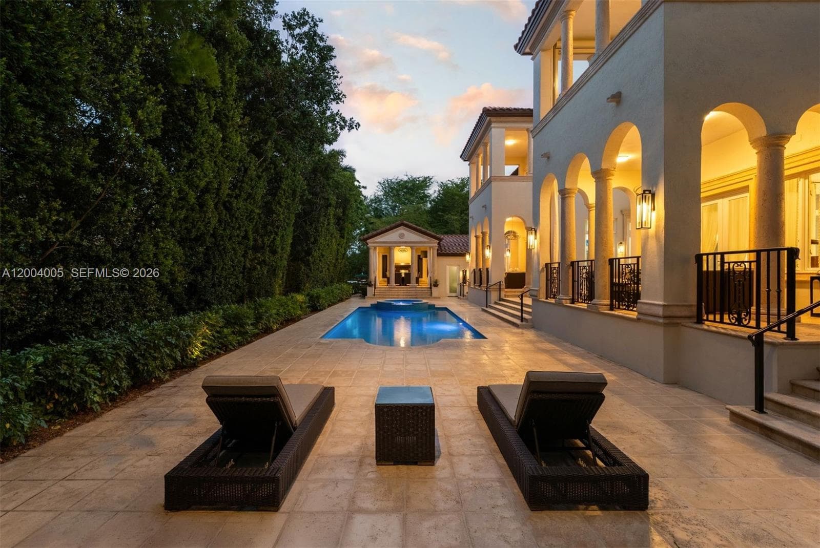 255 Cocoplum Rd photo 16